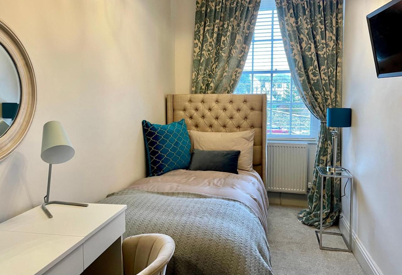 Old Daltongate House Bed & Breakfast Ulverston Dış mekan fotoğraf